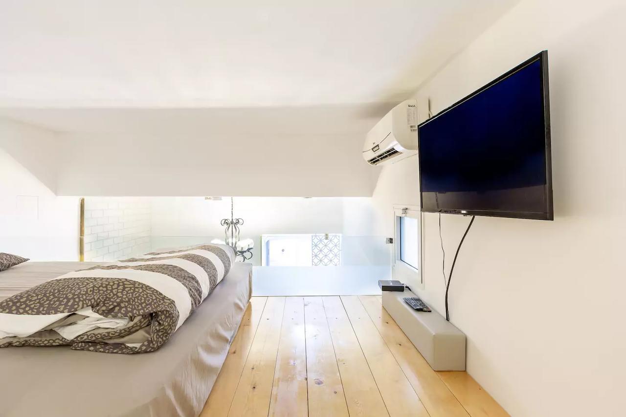 Retro Loft By The Beach★ เทลอาวีฟ ภายนอก รูปภาพ