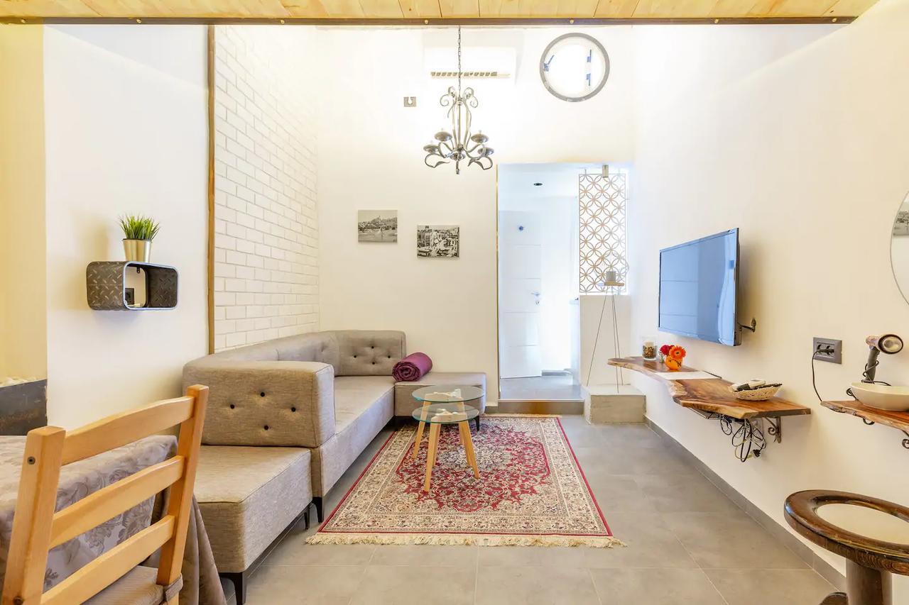 Retro Loft By The Beach★ เทลอาวีฟ ภายนอก รูปภาพ